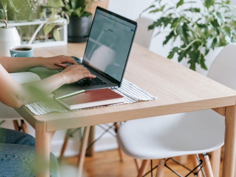 pexels-teona-swift-6912814